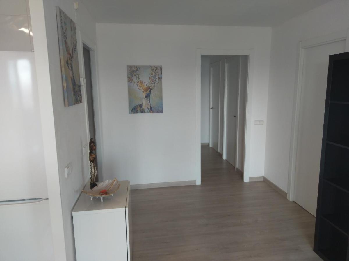 Luxury Apartment Accommodation, Next To Beach & Train Station Калея Екстериор снимка